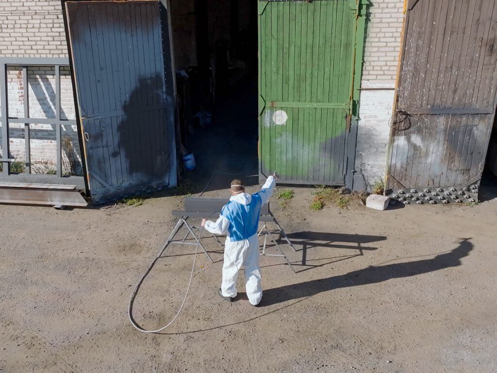 Грунтование и покраска металла